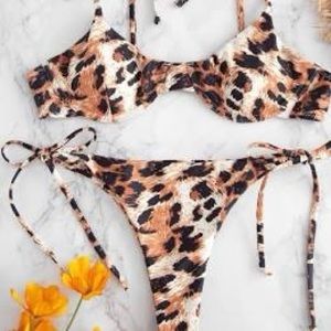 Leopard print bikini!!